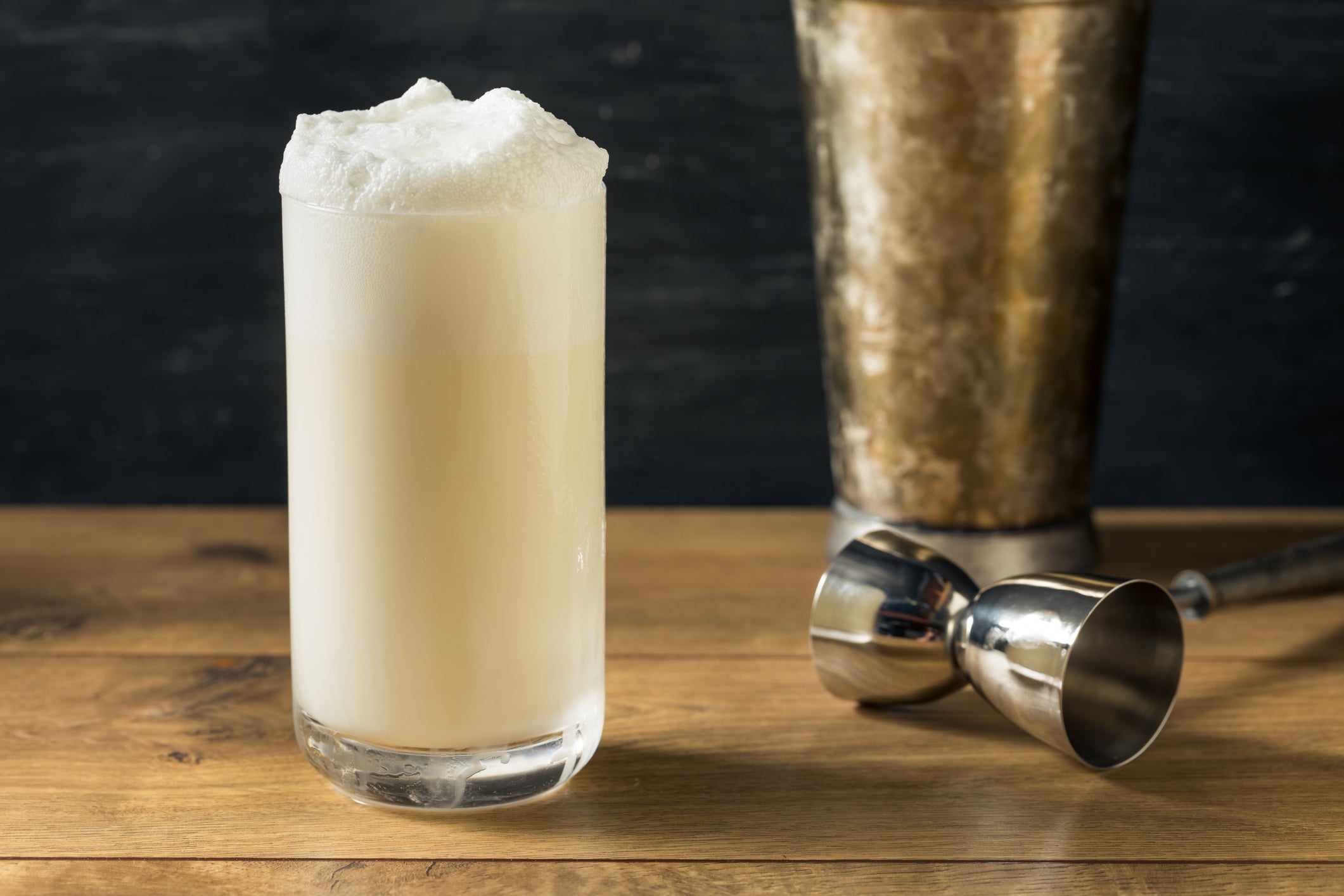 Ramos Gin Fizz – A Few Cocktails